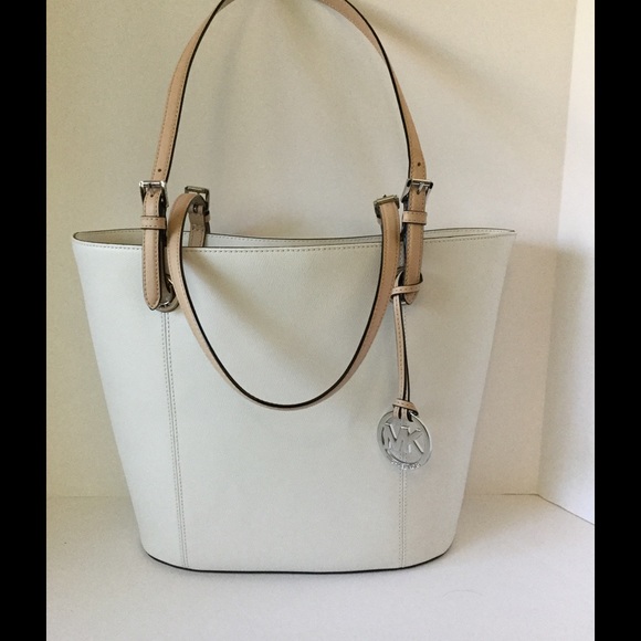 SOLD 🎉NWT Michael KORS Jet Set Tote 😍 SOLD - Picture 3 of 4