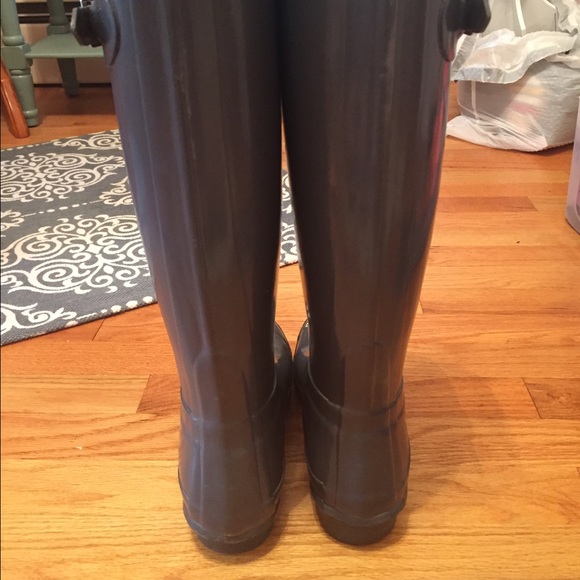 ❌SOLD❌ Hunter Boots Graphite Gloss - Picture 2 of 4