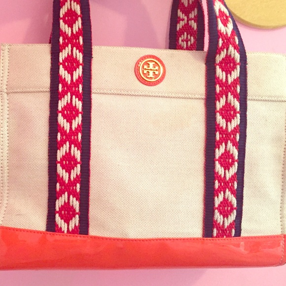 Tory Burch hand bag. - Picture 1 of 1