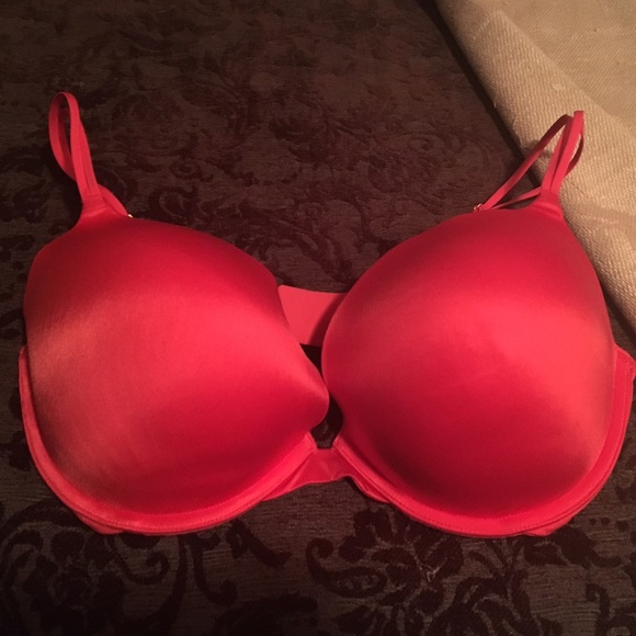 Victoria's Secret 36DD Bra BRAND NEW