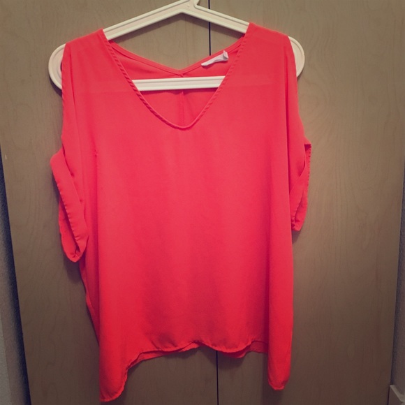 Lush Coral shoulder key-hole blouse