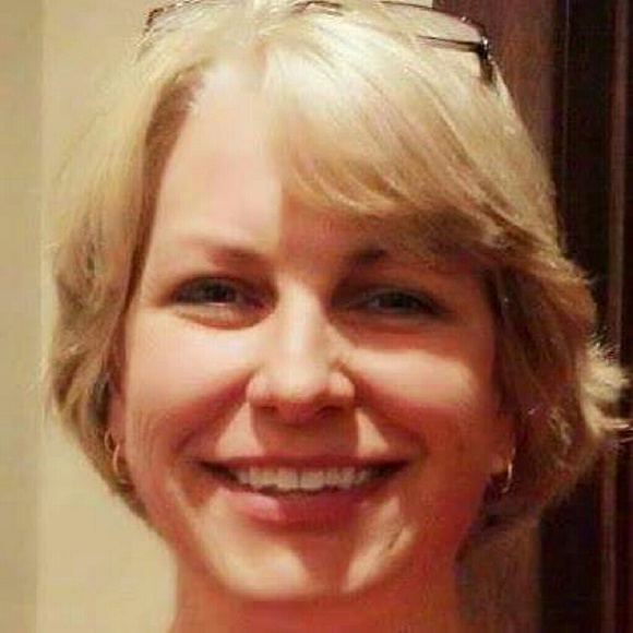 Meet your Posher, Allison - Picture 1 of 1