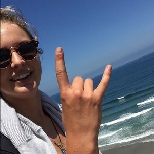 Meet your Posher, Hope