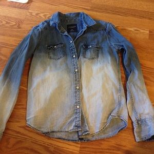 American eagle button down