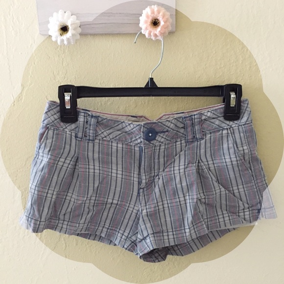 Aero plaid shorts