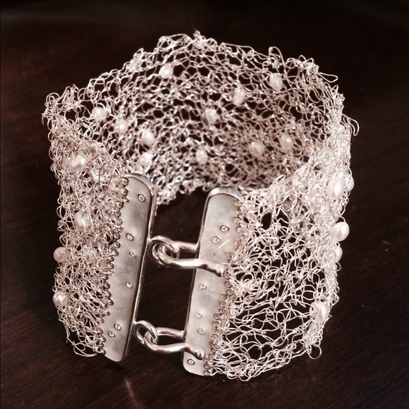 Hand made - knitted with silver plated wire - Picture 1 of 1