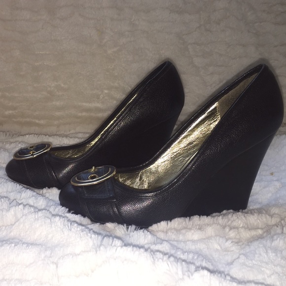 Steve Madden black wedge