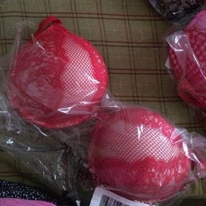VictoriasSecret Bra 36DD