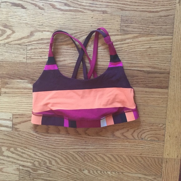 Lululemon sports bra