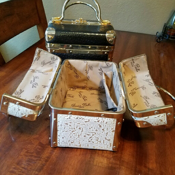 Bora Bella purse bundle - Picture 2 of 4