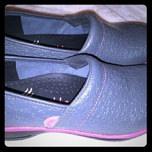 Smitten nursing shoes