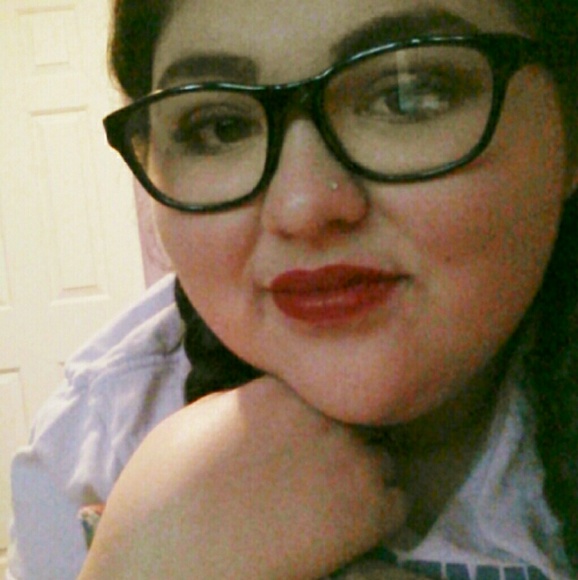 Meet your Posher, Lily - Picture 1 of 1