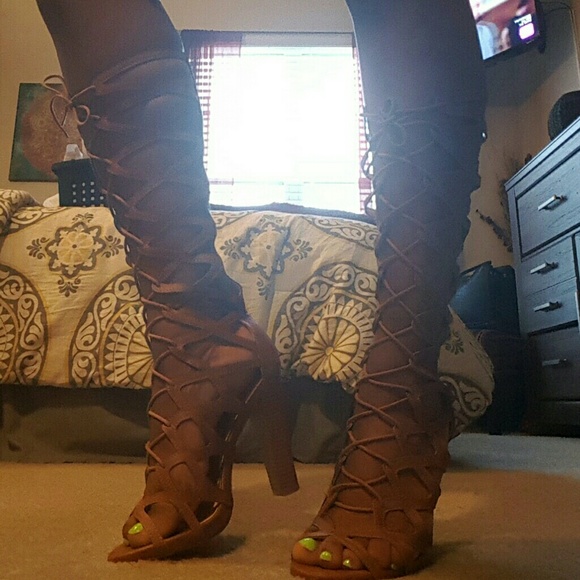 Sold - Picture 3 of 4