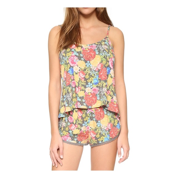 Wildfox Other - WILDFOX - Flower Delivery Cami Sleep Set