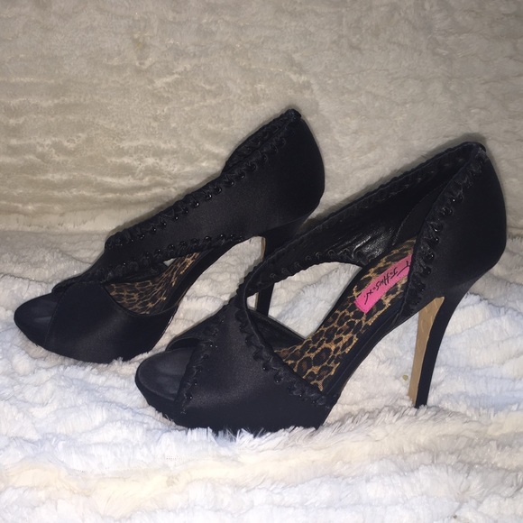 Betsy Johnson satin heels