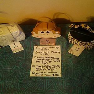 Traveling jewelry boxes