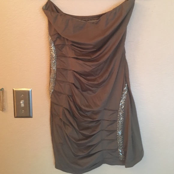 Brown HoCo dress w/beaded detail