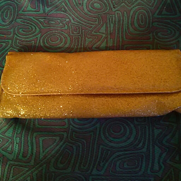 $20 off Bare Escentuals make up bag