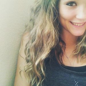 Meet your Posher, Mikayla