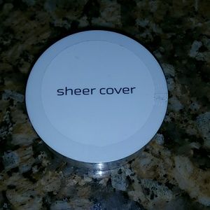 Sheer cover mineral foundation
