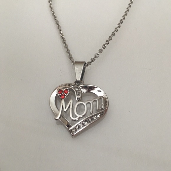 Mom heart necklace