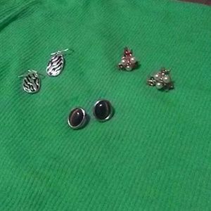 Great going out bundle earrings