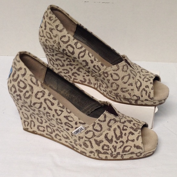 Toms Leopard Print Wedges Heels Size 9
