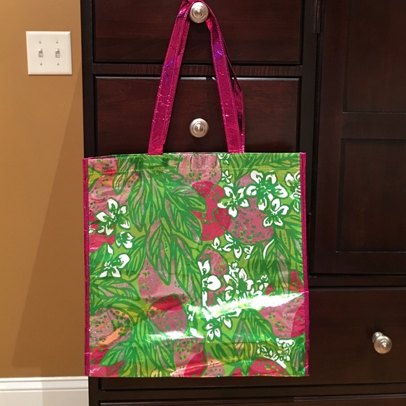 Lilly Pulitzer Handbags - 2 Lilly Pulitzer tote bag
