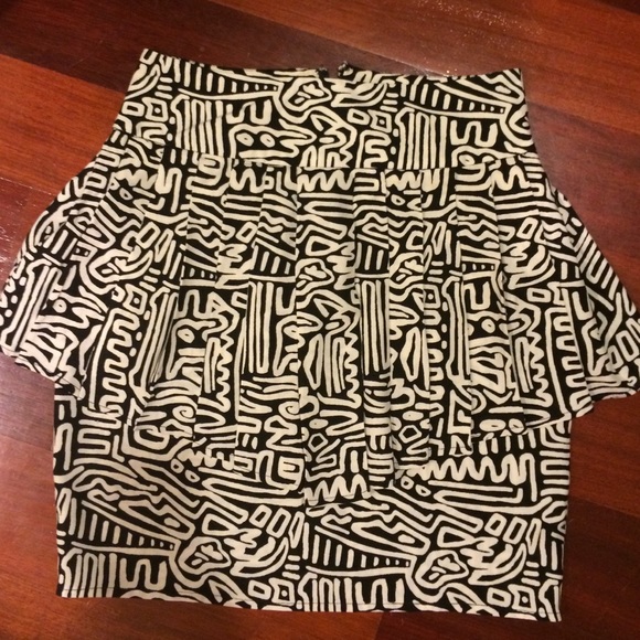 Black and cream pleated mini