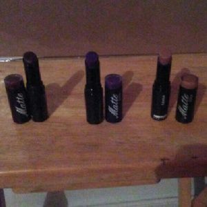 Matte lipstick