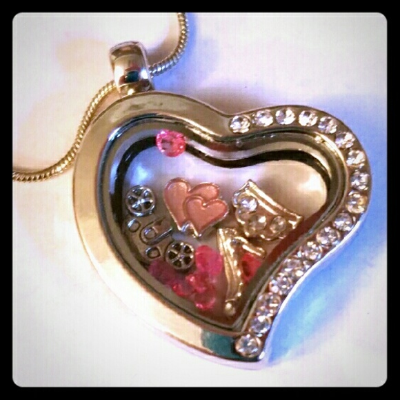 Heart Shaped Floating Charm Locket - Picture 1 of 2