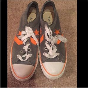 Size 8 converse