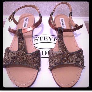 Steve Madden camo sandals