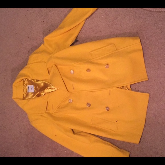 Brand new golden yellow jacket size large