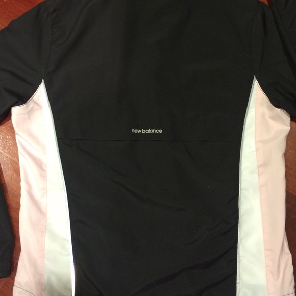 Lightweight jacket - Picture 4 of 4