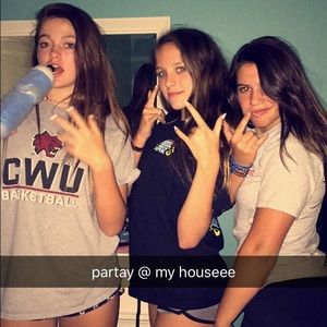 Meet your Posher, Chloe