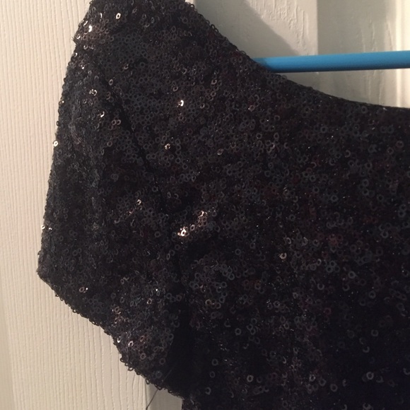 Tobi Sequin Crop Top - Picture 2 of 4