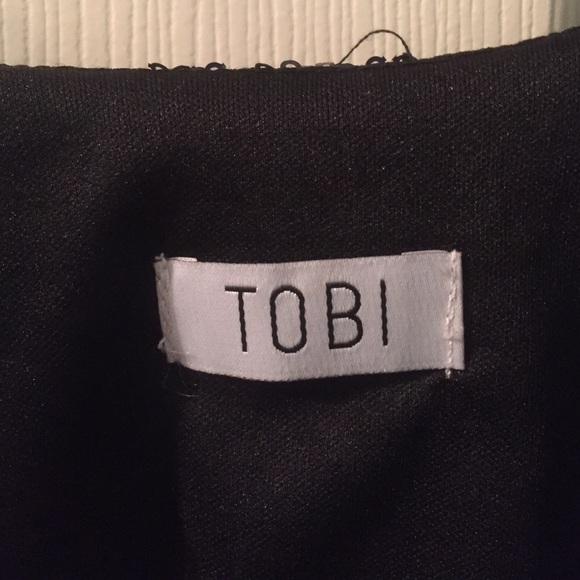 Tobi Sequin Crop Top - Picture 3 of 4
