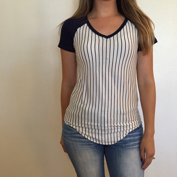 Curved Hem Navy Baseball Tee - Picture 4 of 4