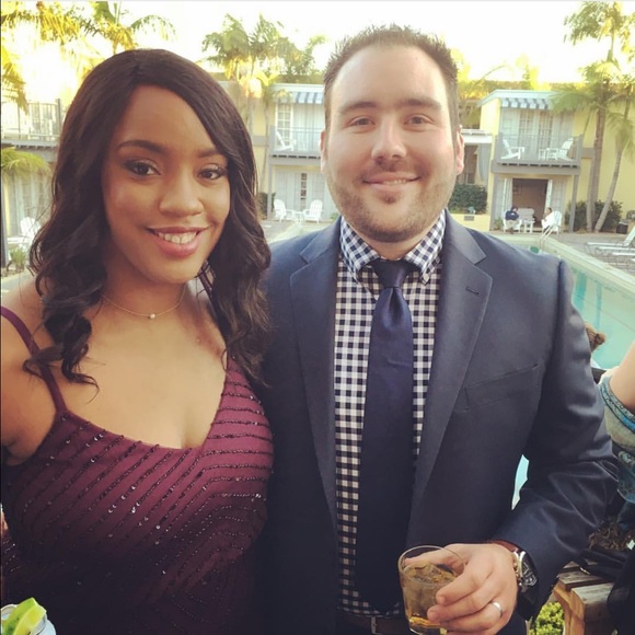 Meet your posher! Instagram: @nataliarenee - Picture 2 of 4