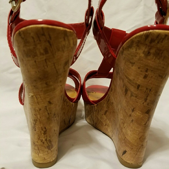 Red Wedges - Picture 3 of 4