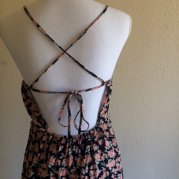 Dresses & Skirts - Summer Dress