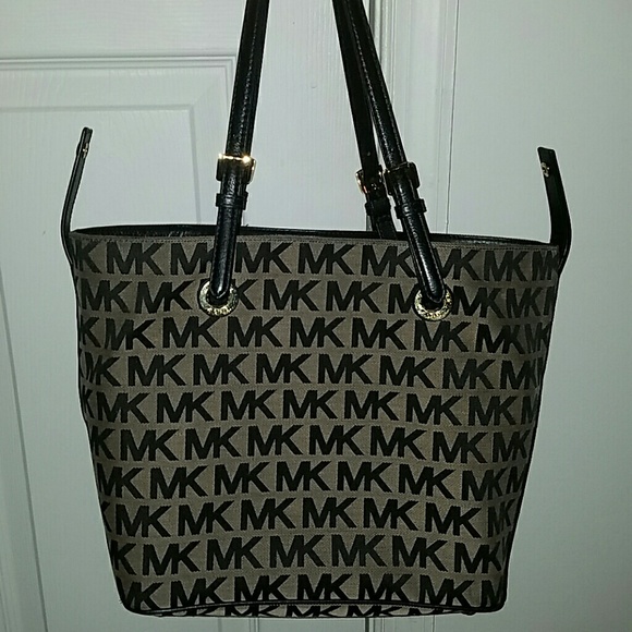 Authentic MK handbag