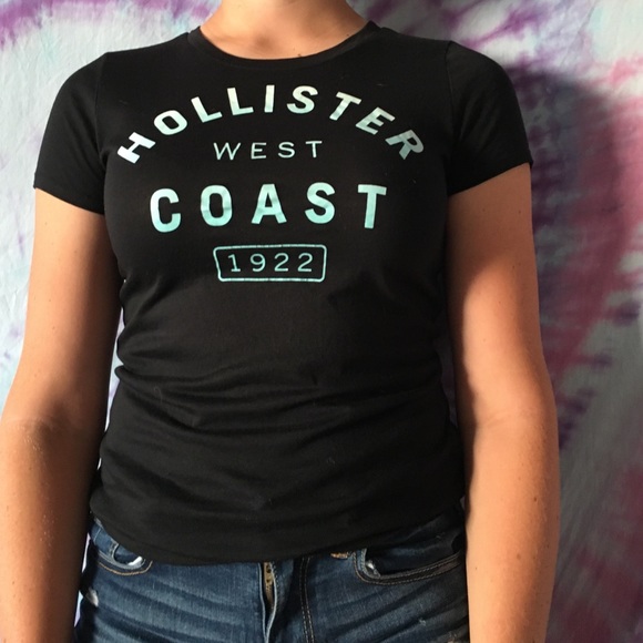 Hollister top
