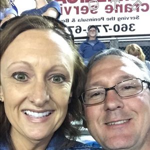 Meet your Posher, Leslie