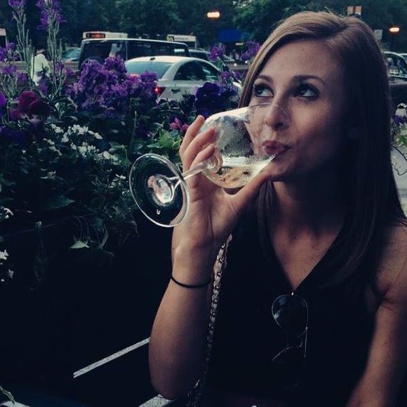 Meet your Posher, Emily