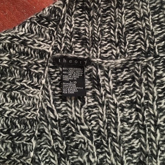 Shirtsleeved cardigan - Picture 2 of 2