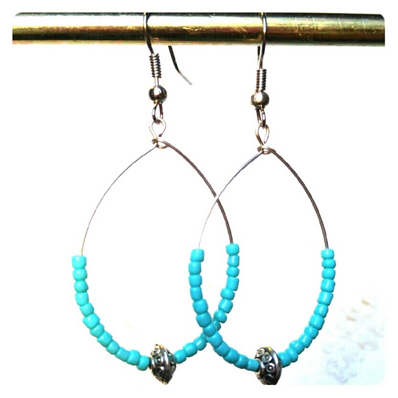 Cute dainty turquoise bead loop earrings