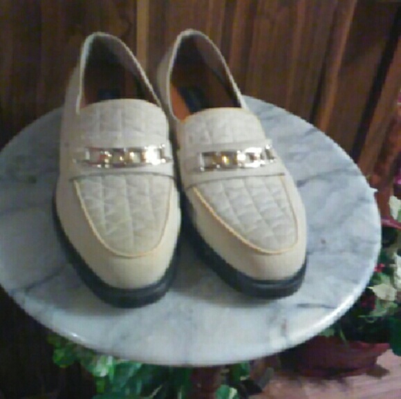 A pair of men Giorgio Brutini shoes