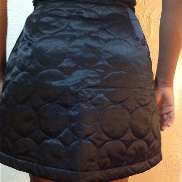 Guess Textured Mini - Picture 2 of 4